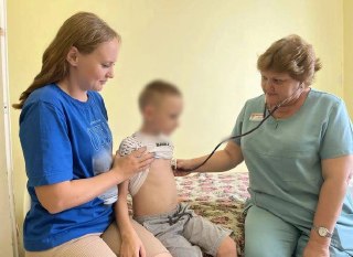 Волгоградские врачи спасли жизнь семилетнему мальчику с диабетом