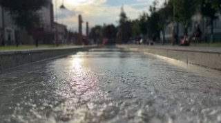 Фонтан на Театральной площади Ульяновска вновь заработал после долгого простоя